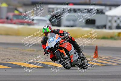 media/Jan-15-2023-SoCal Trackdays (Sun) [[c1237a034a]]/Turn 2 Set 2 (1155am)/